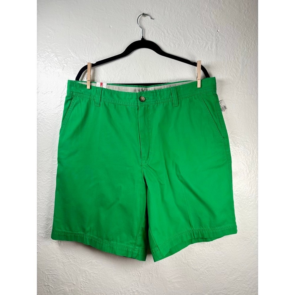 New IZOD Saltwater Shorts Mens 38 Green Flat Front 9 Inseam Coastal Golf Preppy